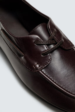 LEATHER DECK SHOES WITH VIBRAM® SOLE AARON LEVINE X ZARA
