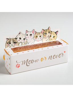 Цена за 5 шт. Коробка для макарун кондитерская, упаковка «Meow or never», 18 х 5,5 х 5,5 см