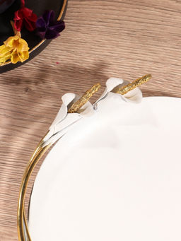 Блюдо сервировочное круглое Белые каллы белое с золотом. нержавеющая сталь 21х21,5х4 см - Simaland фото 4