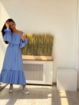 Платье с открытыми плечами голубое - Martichelli фото 3