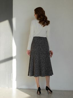 в составе  ШЕРСТЬ юбка ,расклешенная от колена к низу, на подкладке - Трика фото 6