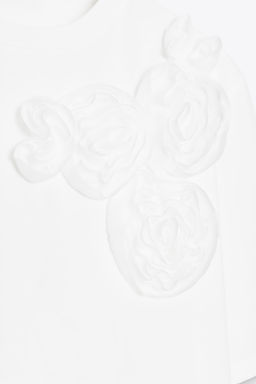 3D FLOWER T-SHIRT