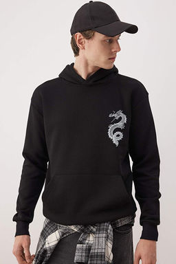 Siyah Regular/Normal Kesim Bask_l_ Kap__onlu Sweatshirt TMNAW26SW00065