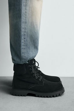 LEATHER LACE-UP BOOTS