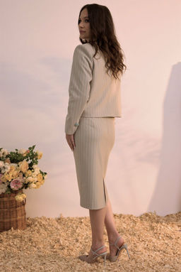 Костюм Magia mody 2619 серо-бежевый в бирюзовую полоску - Gizart фото 2