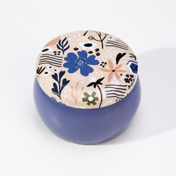 Ароматическая свеча в банке «Фрезия», из соевого воска с сухоцветом, 4.5×6 см, 80 г