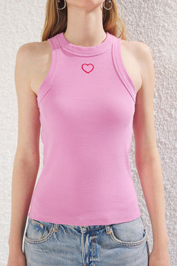 TRENDYOLMILLA Beyaz Nak?sl? Halter Yaka Regular Boy Vucuda Oturan Fitlli Esnek Orme Atlet TWOSS25AL00018 фото 10