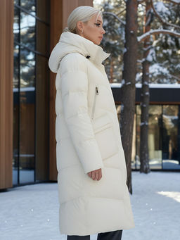 Пальто утепленное стеганное зимнее с капюшоном женское бежевого цвета 9639B - Mtforce фото 20