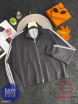 Худи женское с рисунком на спине