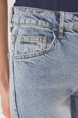 Ac?k Mavi Normal Bel Duz Kesim Comfort Straight Jeans TWOSS25JE00097 - Trendyolmilla фото 4
