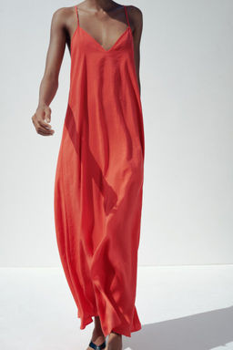 FLOWING MIDI DRESS
