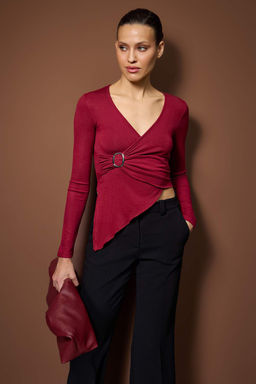 Siyah Aksesuar Detayl? Asimetrik Fitted/Vucuda Oturan Orme Bluz TWOAW26BZ00322 - Trendyolmilla фото 5