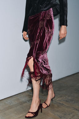 MID-WAIST VELVET SARONG SKIRT WITH FLOES EMBROIDERY - Zara фото 5