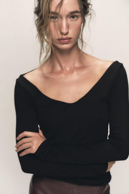 RIBBED LONG SLEEVE T-SHIRT - Zara фото 2