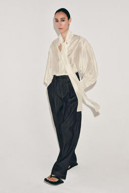 CAMISA SATINADA LAZADAS ZW COLLECTION / Blanco roto - Zara фото 4