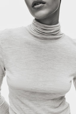 Top de lana con cuello alto - H&m фото 6