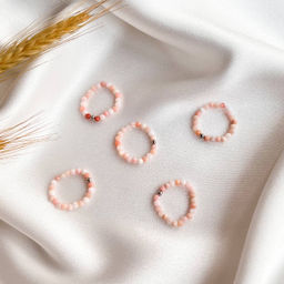 Кольцо на резинке из розового Опала - Радуга самоцветов фото 3