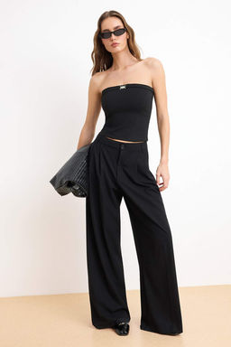 Siyah Fitted/Vucuda Oturan Straplez Kolsuz Aksesuar Detayl? Interlok Orme Bluz TWOSS26BZ00076 - Trendyolmilla фото 2