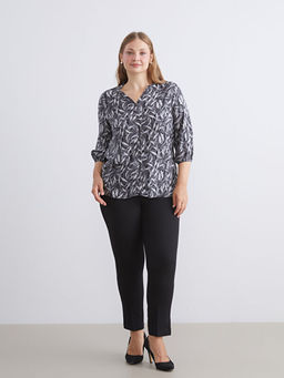 Ka??k Yaka ?i?ekli Bluz