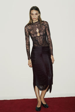 BODY COMBINADO ENCAJE ESCOTE ESPALDA / GRANATE