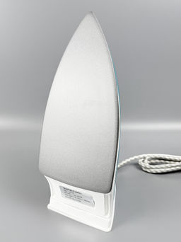 Утюг электрический 1600Вт, пластиковый корпус, материал подошвы - сталь SC-9008 OLS-HC-25