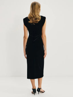 Бархатное платье с драпировкой и пуговицами / Zarina