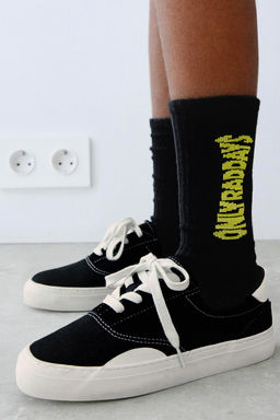 4-14 YEARS/ 2-PACK OF LONG SOCKS WITH TEXT