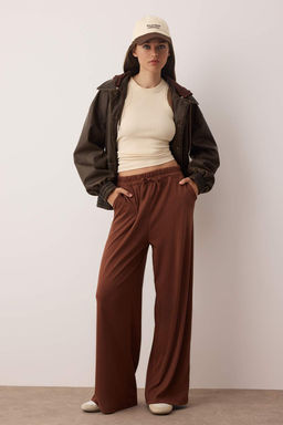 Lacivert Mevsimlik Wide Leg/Genis Paca Baplama Detayl? Esnek Orme Esofman Alt? TWOAW26EA00005 - Trendyolmilla фото 5