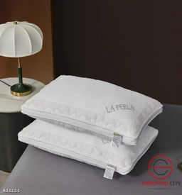 Подушки с вышитыми бабочками