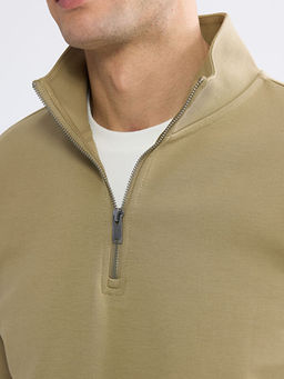 Dik Yaka Erkek Sweatshirt