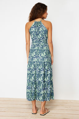 Yesil Bask?l? Skater/Belden Ac?lan Halter Yaka Fitilli Esnek Orme Maxi Elbise TWOSS24EL00418 - Trendyolmilla фото 6