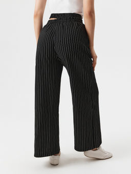 Concept club / Брюки жен. Xi черный в полоску  фото 2