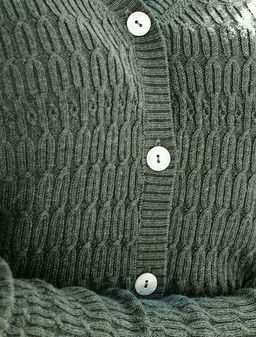 D31.134 Кардиган женский темно-оливковый