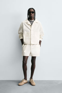 TEXTURED SHORTS WITH BELT
