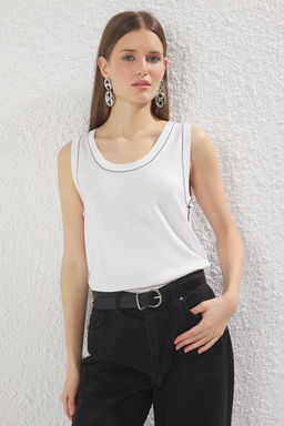 Trendyolmilla Pembe Havuz Yaka Basic Triko Ince Bluz TWOSS25BZ00345