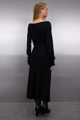 Siyah A-line Kay?k Yaka Maxi Triko Kemerli Elbise TWOAW26EL00013 - Trendyolmilla фото 4