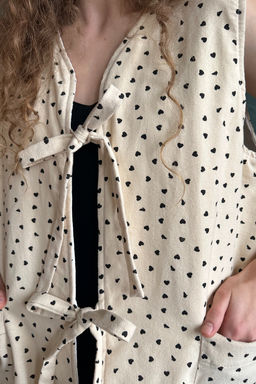 Жилет стеганый HOME109/03/Бежевый, черный