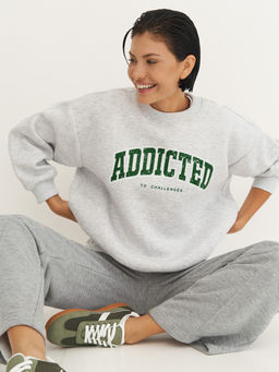 =Утепленный свитшот ADDICTED оверсайз силуэта