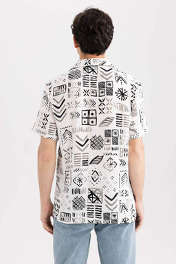 Хлопковая рубашка с коротким рукавом и принтом с вязаным крючком воротником обычного кроя - Defacto фото 10
