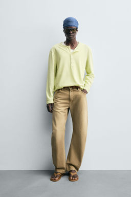 LIGHTWEIGHT BUTTON-NECK T-SHIRT - Zara фото 3