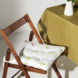 Подушка на стул Этель. Цветочек, 42?42?7 см, белая