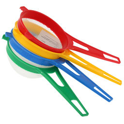 Сито пластмассовое Колорит д8,5см, h4,7см, с ручкой, 2 держателя, цвета в ассортименте: зеленый, красный, синий, желтый (18,5х8,5х4,7см) (Китай) - Домашняя мода фото 4