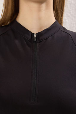 Trendyolmilla Siyah Soft F?rcal? Kumas Fermuarl? Orme Spor T-Shirt THMSS25TS00008 фото 3