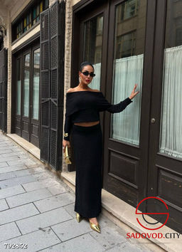 Женский костюм с юбкой