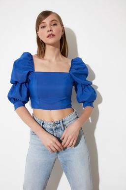 Trendyolmilla Beyaz Balon Kol Kare Yaka Crop Dokuma Bluz TWOSS19XB0036