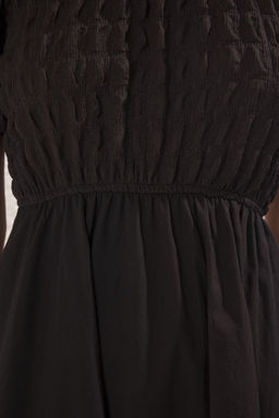 TRENDYOLMILLA Siyah Duz Midi Dokuma Elbise TWOSS25EL00770  фото 3
