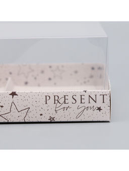 Цена за 5 шт. Коробка кондитерская для муссовых пирожных «Present for you», 17.8×17.8×6.5 см