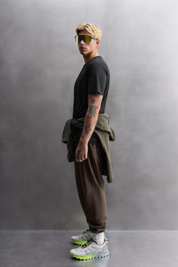 TECHNICAL TROUSERS - Zara фото 4