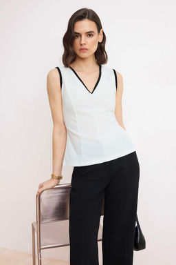 Ekru Fitted/Vucuda Oturan V Yaka Kolsuz Biyeli Scuba Krep Orme Bluz TWOSS26BZ00482