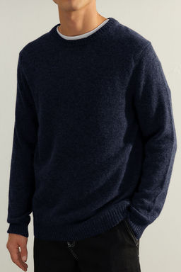 TRENDYOL MAN Limited Edition Koyu Gri Regular Fit Yunlu Bisiklet Yaka Basic Triko Kazak TMNAW24KZ00058 - Trendyolmilla фото 2